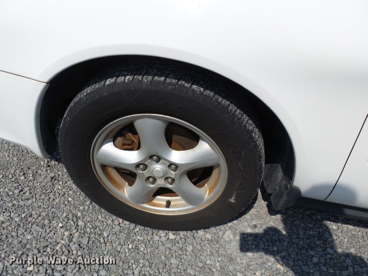 image for item DH3929 2002 Ford Taurus