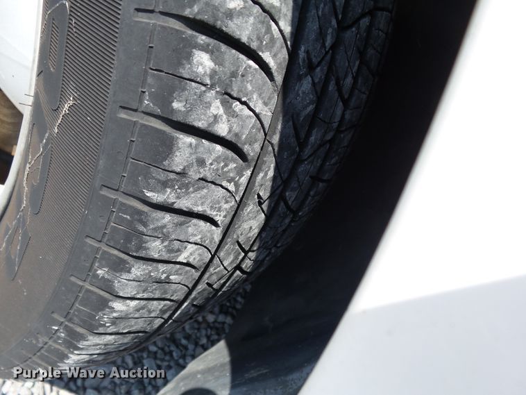 image for item DH3929 2002 Ford Taurus