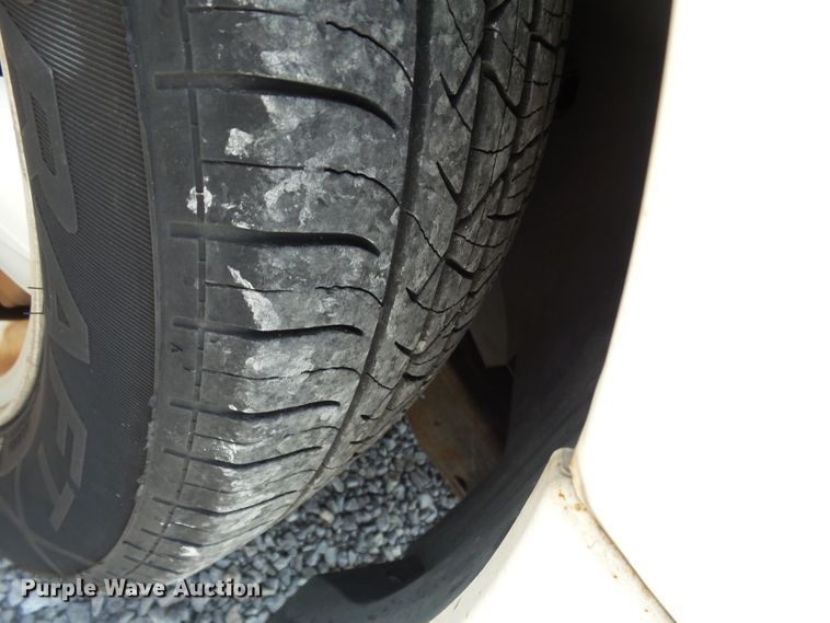 image for item DH3929 2002 Ford Taurus