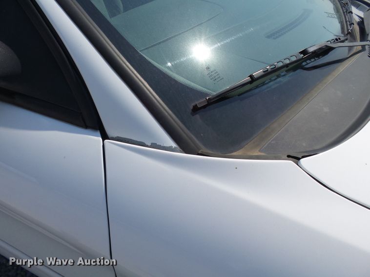 image for item DH3929 2002 Ford Taurus