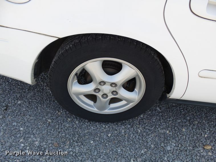 image for item DH3929 2002 Ford Taurus