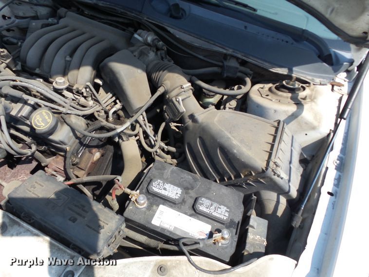 image for item DH3929 2002 Ford Taurus