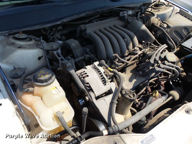 image for item DH3929 2002 Ford Taurus