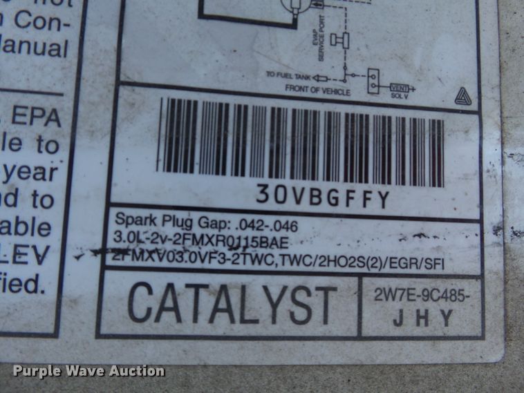 image for item DH3929 2002 Ford Taurus