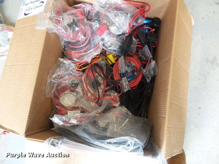 image for item DH3933 (12) Motorola P25 two-way radios