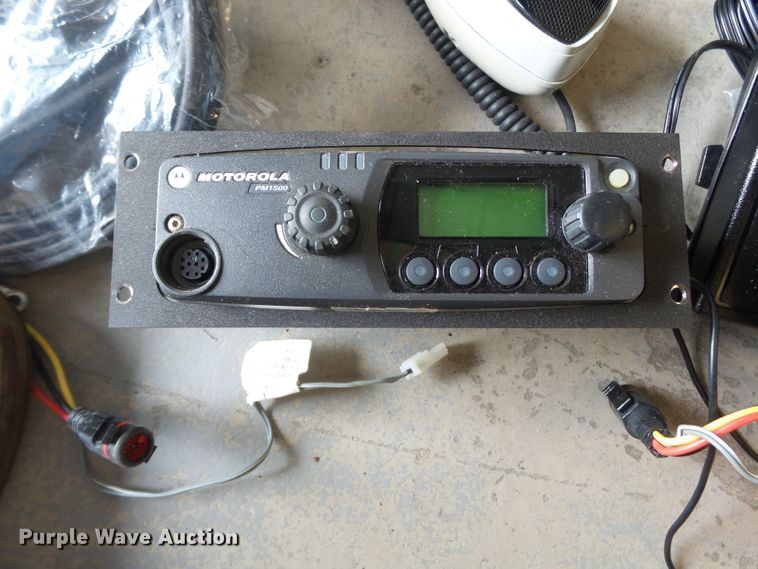 image for item DH3933 (12) Motorola P25 two-way radios