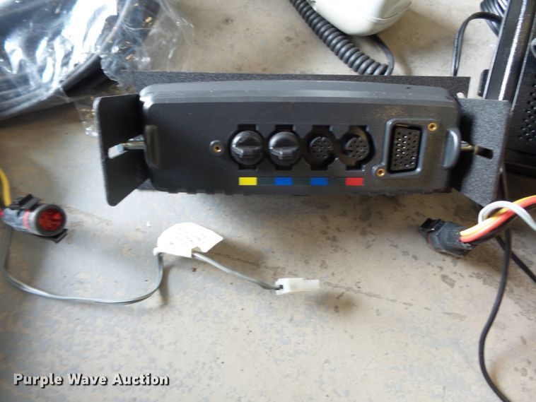 image for item DH3933 (12) Motorola P25 two-way radios