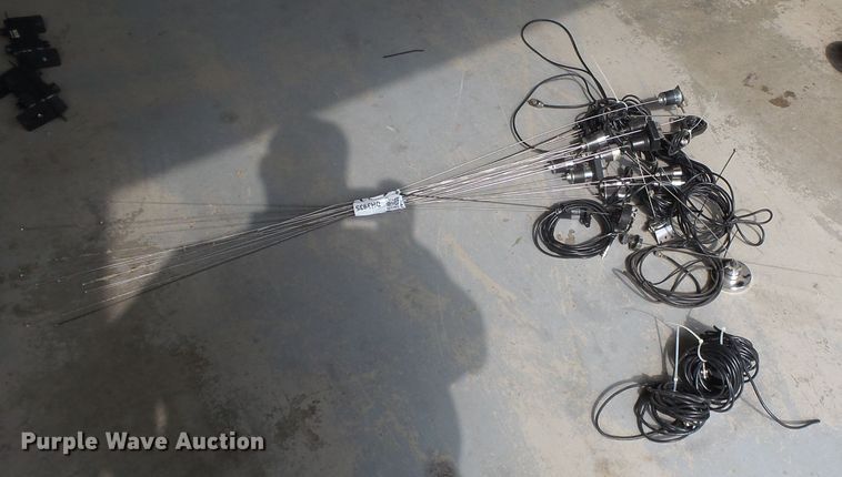 image for item DH3935 Approximately 15 antennas