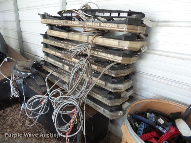 image for item DH3937 Approximately 10 light bars