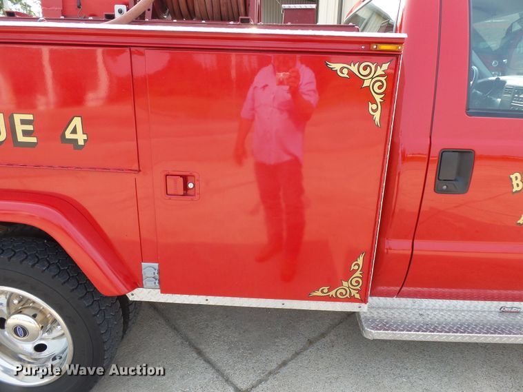 image for item DH3942 1999 Ford F450 Super Duty XL  rescue fire truck