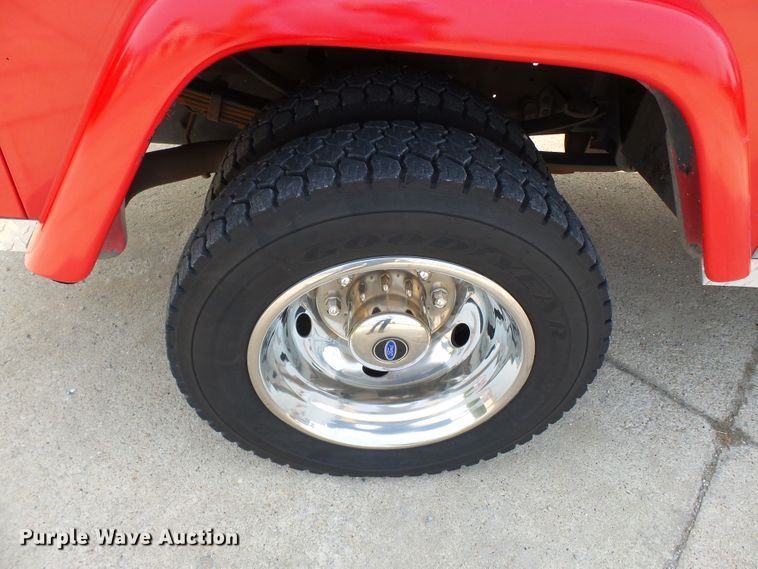 image for item DH3942 1999 Ford F450 Super Duty XL  rescue fire truck