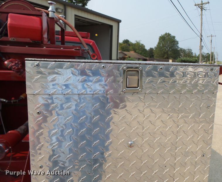 image for item DH3942 1999 Ford F450 Super Duty XL  rescue fire truck