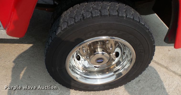 image for item DH3942 1999 Ford F450 Super Duty XL  rescue fire truck