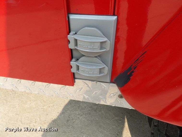 image for item DH3942 1999 Ford F450 Super Duty XL  rescue fire truck