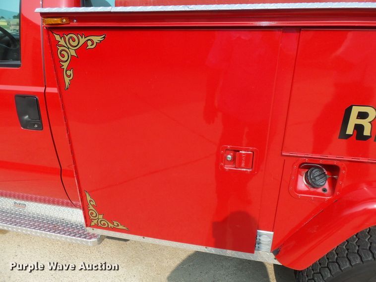 image for item DH3942 1999 Ford F450 Super Duty XL  rescue fire truck