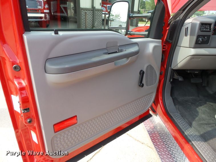 image for item DH3942 1999 Ford F450 Super Duty XL  rescue fire truck