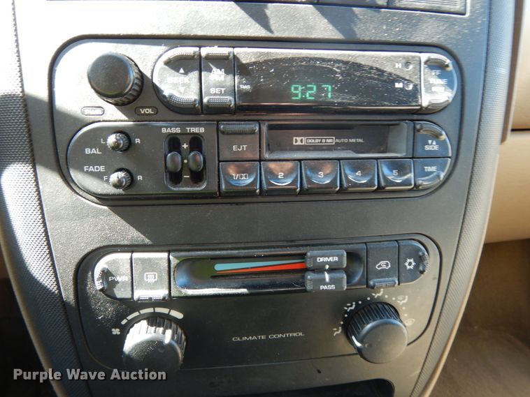 image for item DH6575 2001 Dodge Caravan Sport  van