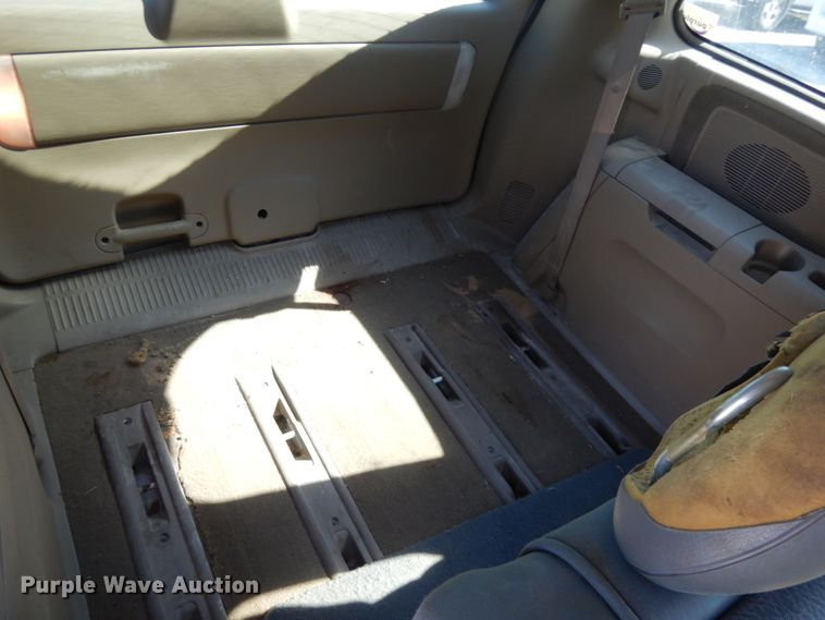 image for item DH6575 2001 Dodge Caravan Sport  van