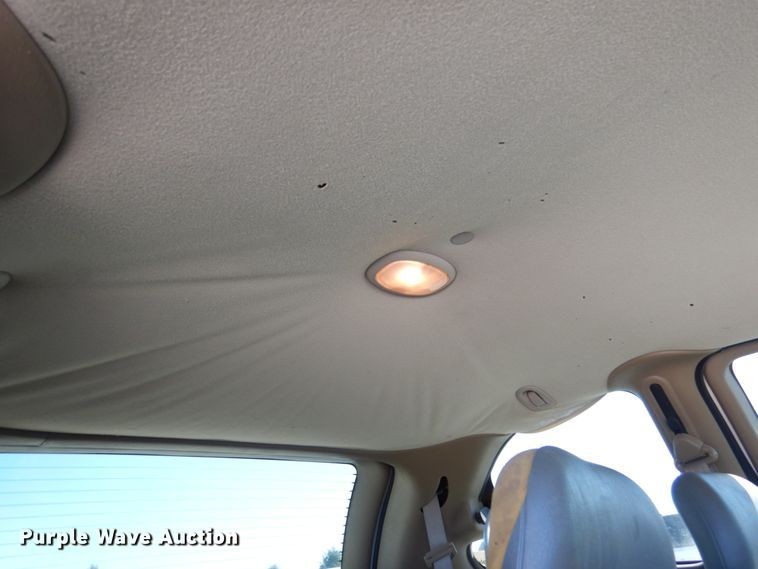 image for item DH6575 2001 Dodge Caravan Sport  van