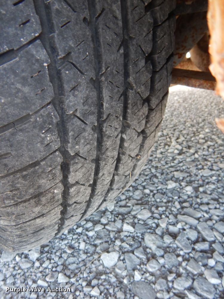 image for item DH6575 2001 Dodge Caravan Sport  van