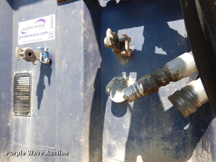 image for item DH6615 2005 Wilkins 4511115SPOT live bottom trailer