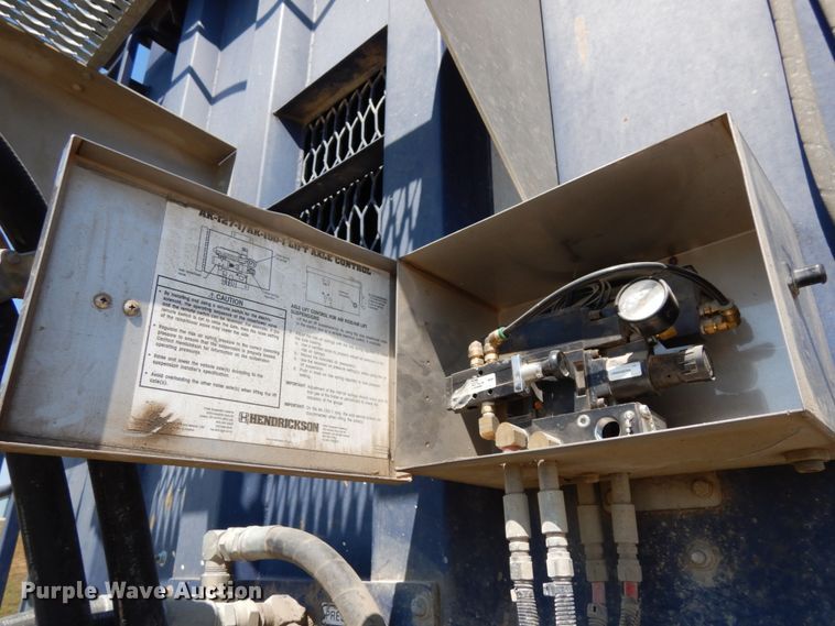 image for item DH6615 2005 Wilkins 4511115SPOT live bottom trailer