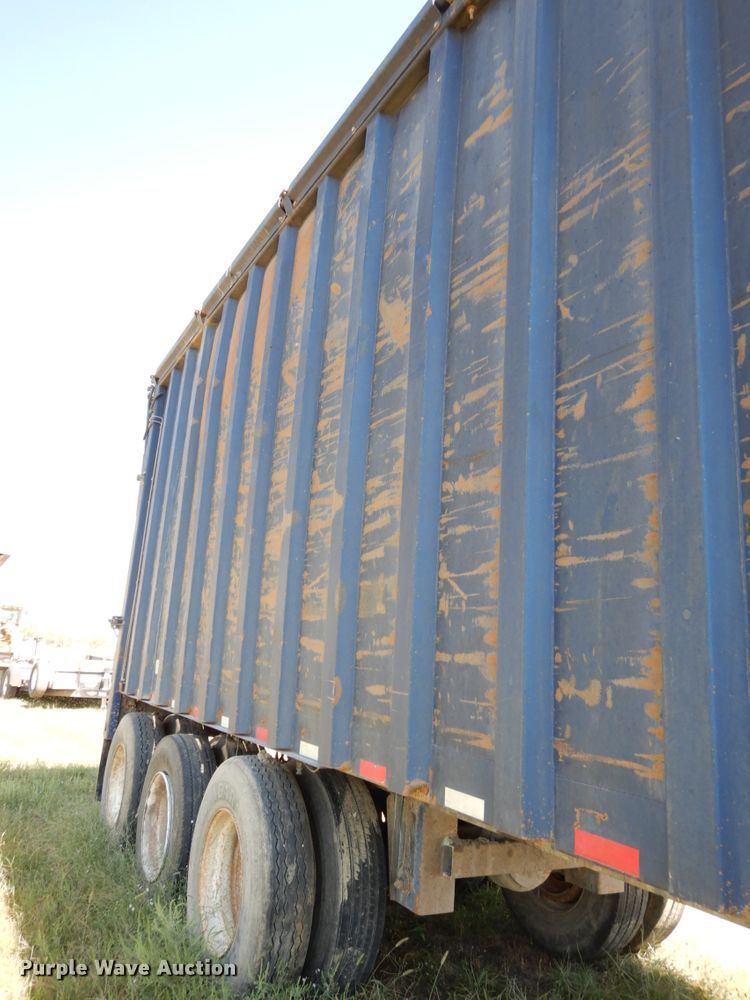 image for item DH6615 2005 Wilkins 4511115SPOT live bottom trailer