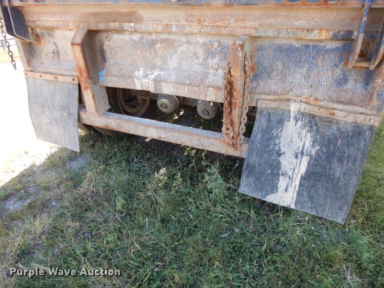 image for item DH6615 2005 Wilkins 4511115SPOT live bottom trailer