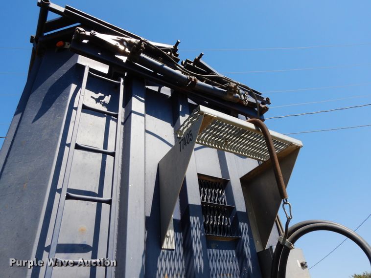 image for item DH6615 2005 Wilkins 4511115SPOT live bottom trailer