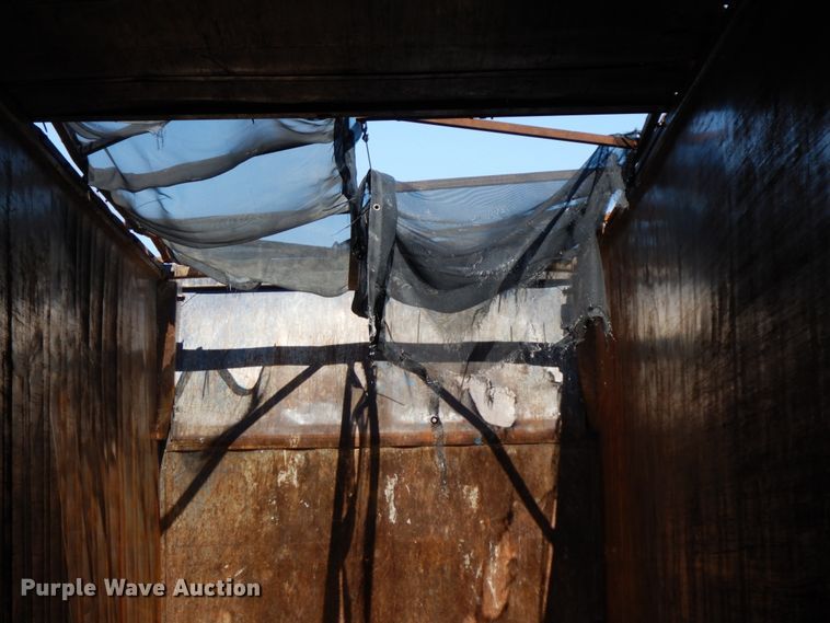 image for item DH6615 2005 Wilkins 4511115SPOT live bottom trailer