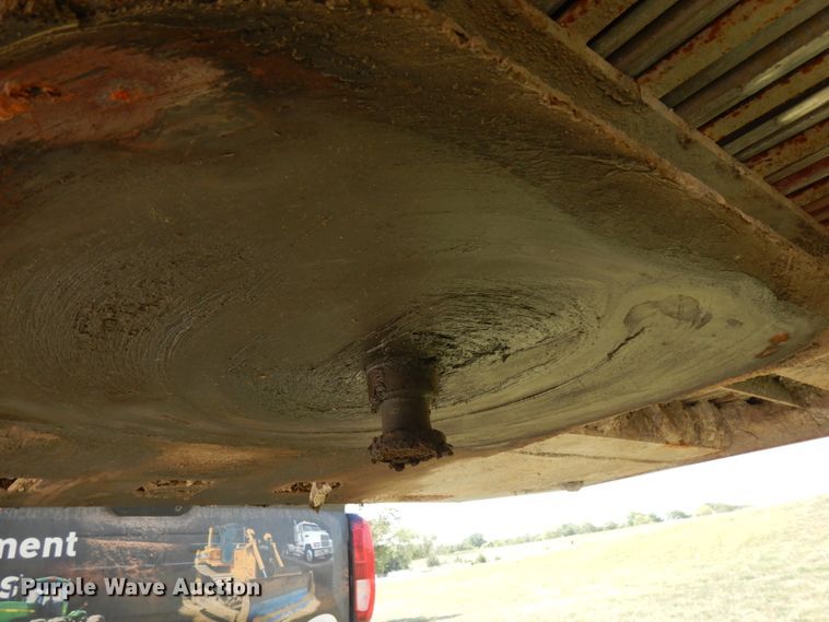 image for item DH6615 2005 Wilkins 4511115SPOT live bottom trailer