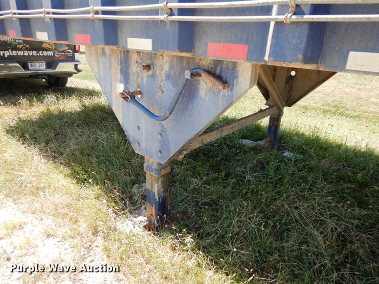 image for item DH6615 2005 Wilkins 4511115SPOT live bottom trailer