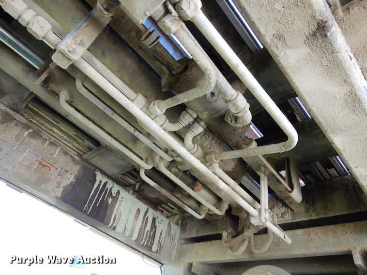 image for item DH6615 2005 Wilkins 4511115SPOT live bottom trailer