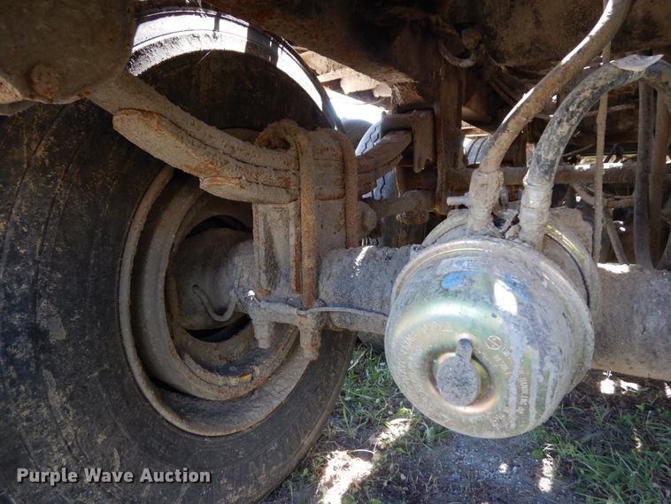 image for item DH6615 2005 Wilkins 4511115SPOT live bottom trailer