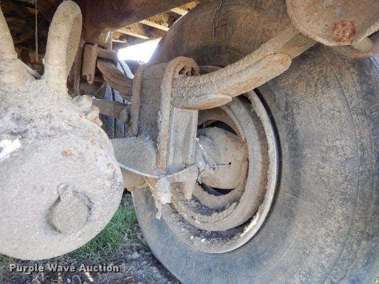 image for item DH6615 2005 Wilkins 4511115SPOT live bottom trailer