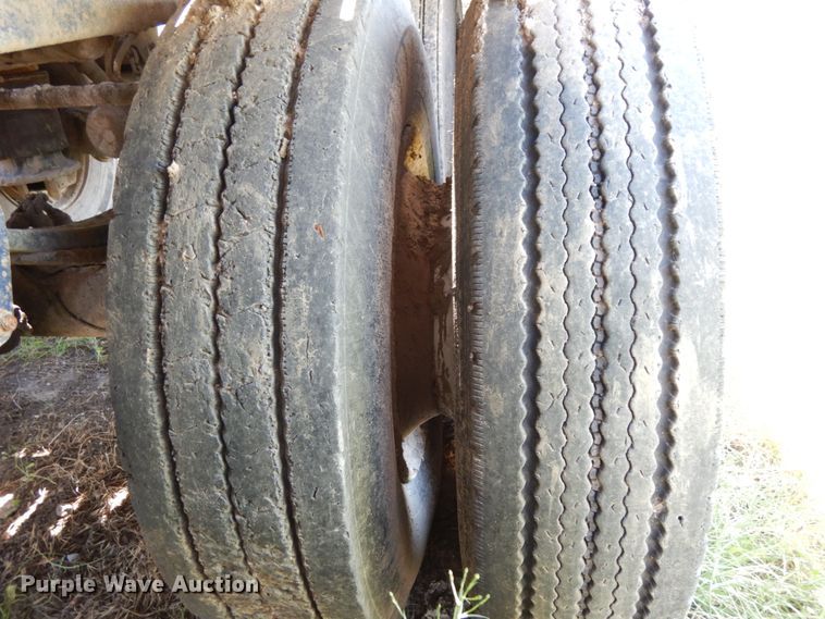 image for item DH6615 2005 Wilkins 4511115SPOT live bottom trailer