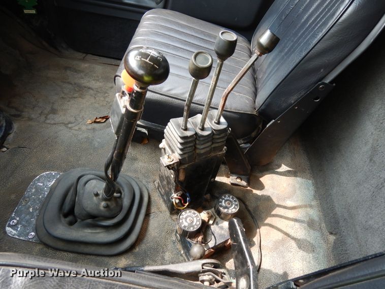 image for item DH6647 1997 Ford F800  dump truck