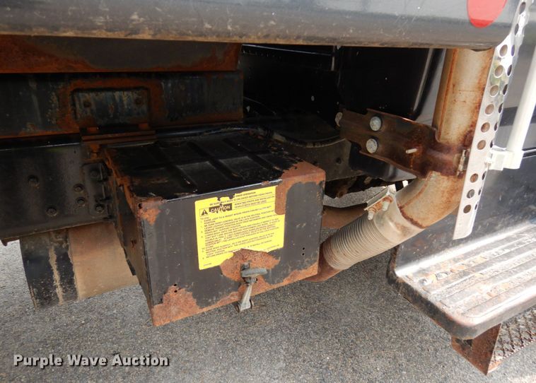 image for item DH6647 1997 Ford F800  dump truck