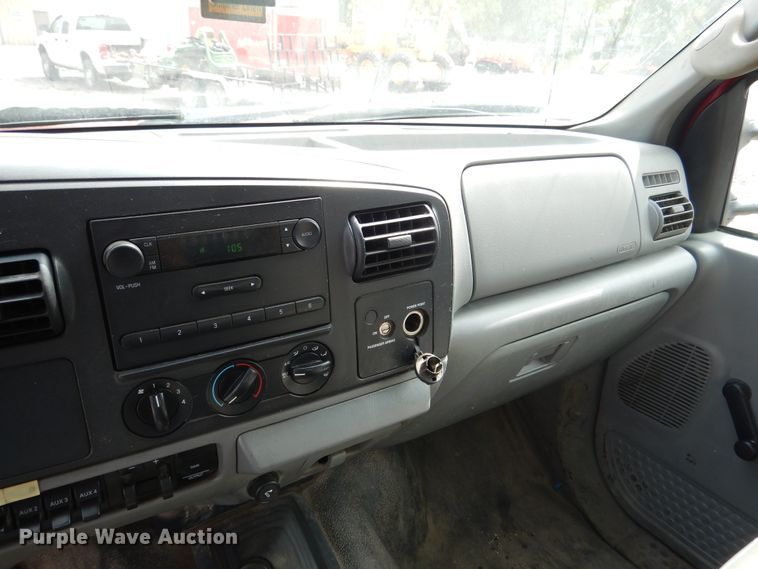 image for item DH7009 2007 Ford F550 Super Duty  dump truck