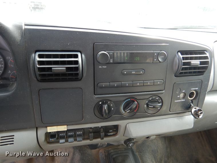 image for item DH7009 2007 Ford F550 Super Duty  dump truck