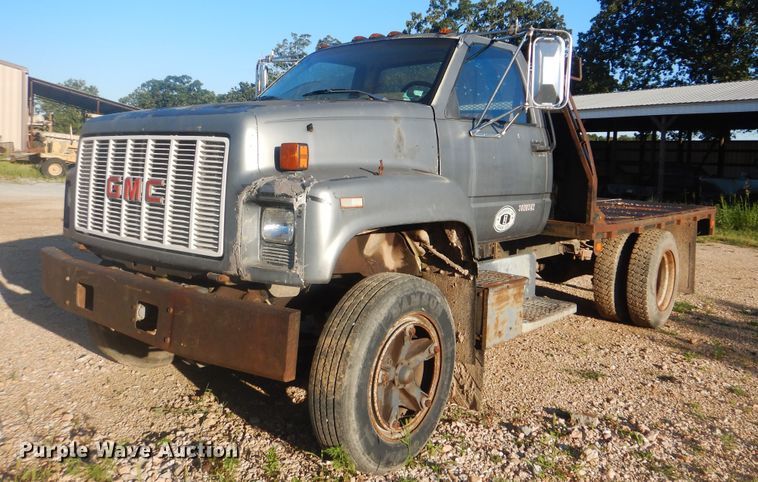 image for item DI0375 1990 GMC C6000  flatbed truck