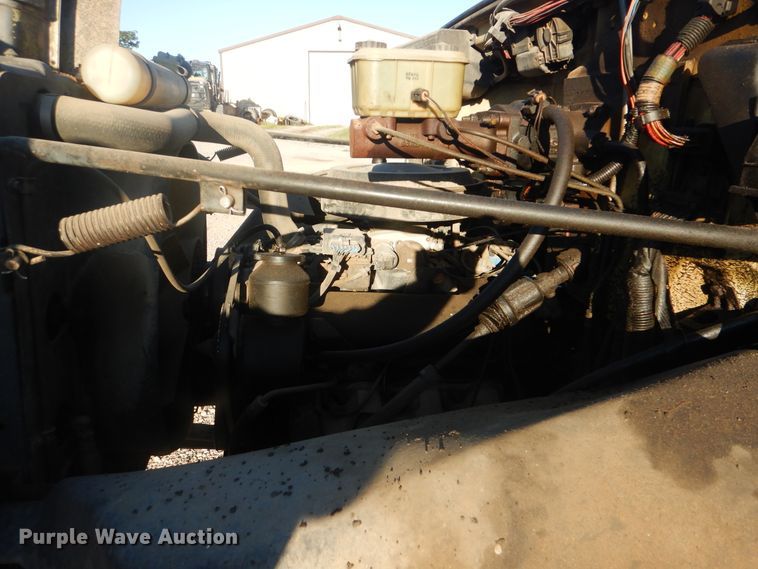 image for item DI0375 1990 GMC C6000  flatbed truck