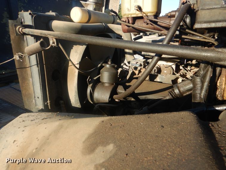 image for item DI0375 1990 GMC C6000  flatbed truck