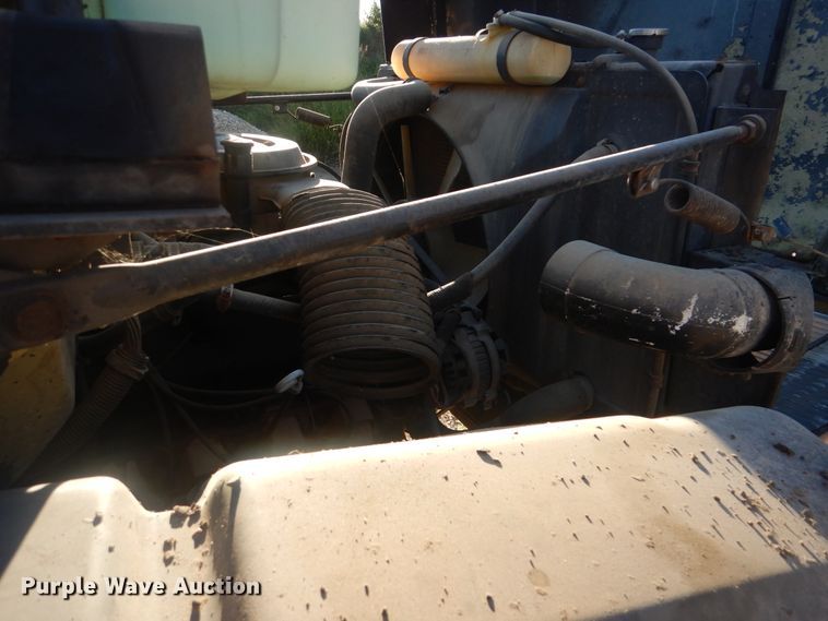 image for item DI0375 1990 GMC C6000  flatbed truck