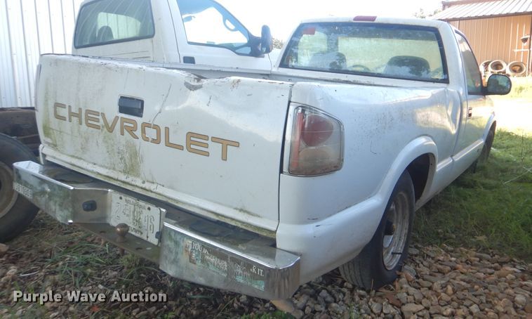 image for item DI0377 1997 Chevrolet S10  pickup truck
