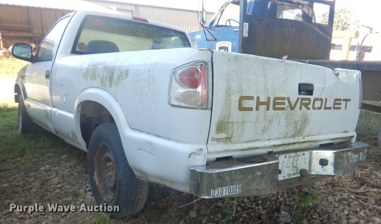 image for item DI0377 1997 Chevrolet S10  pickup truck