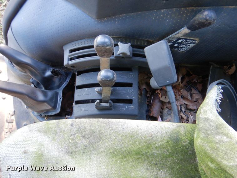 image for item DI0379 Deutz Fahr D1070-S  tractor