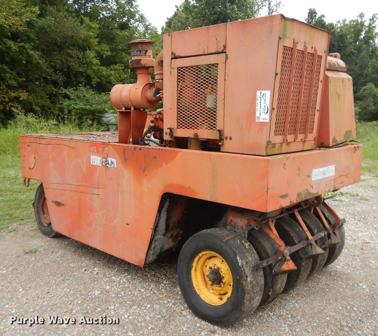 image for item DI0383 Ingram 9-2800-PA  pneumatic roller