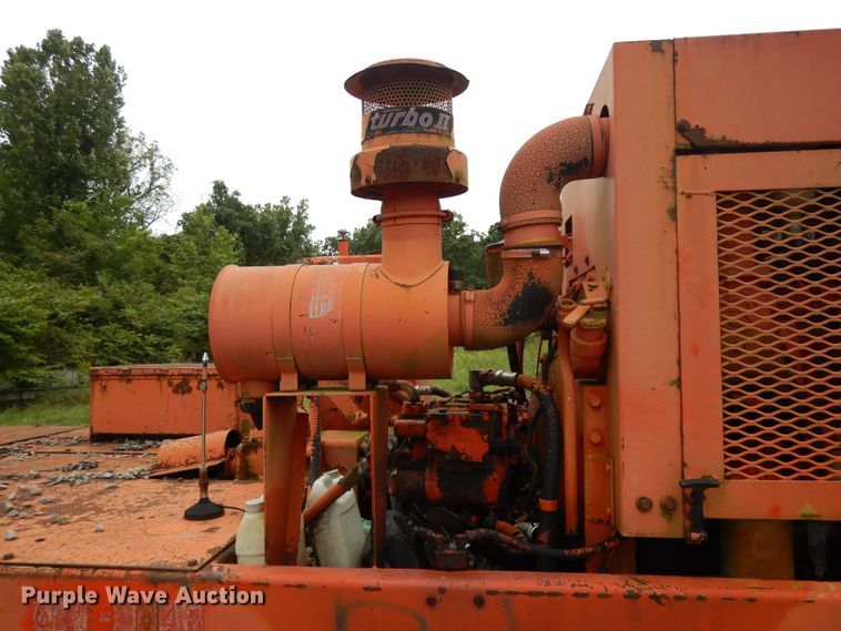 image for item DI0383 Ingram 9-2800-PA  pneumatic roller