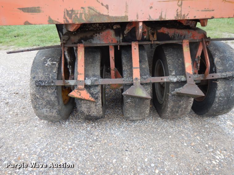 image for item DI0383 Ingram 9-2800-PA  pneumatic roller